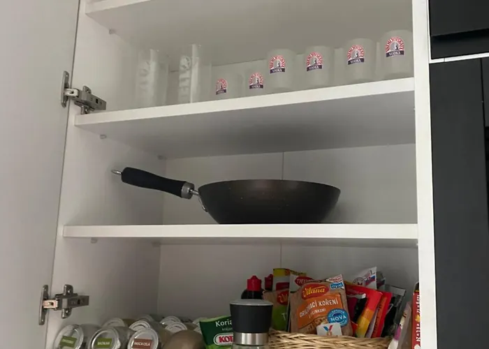 Victoria شقة مارتون